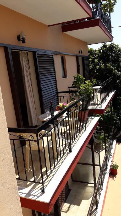 Vasiliki See View Apartments バルバティ エクステリア 写真